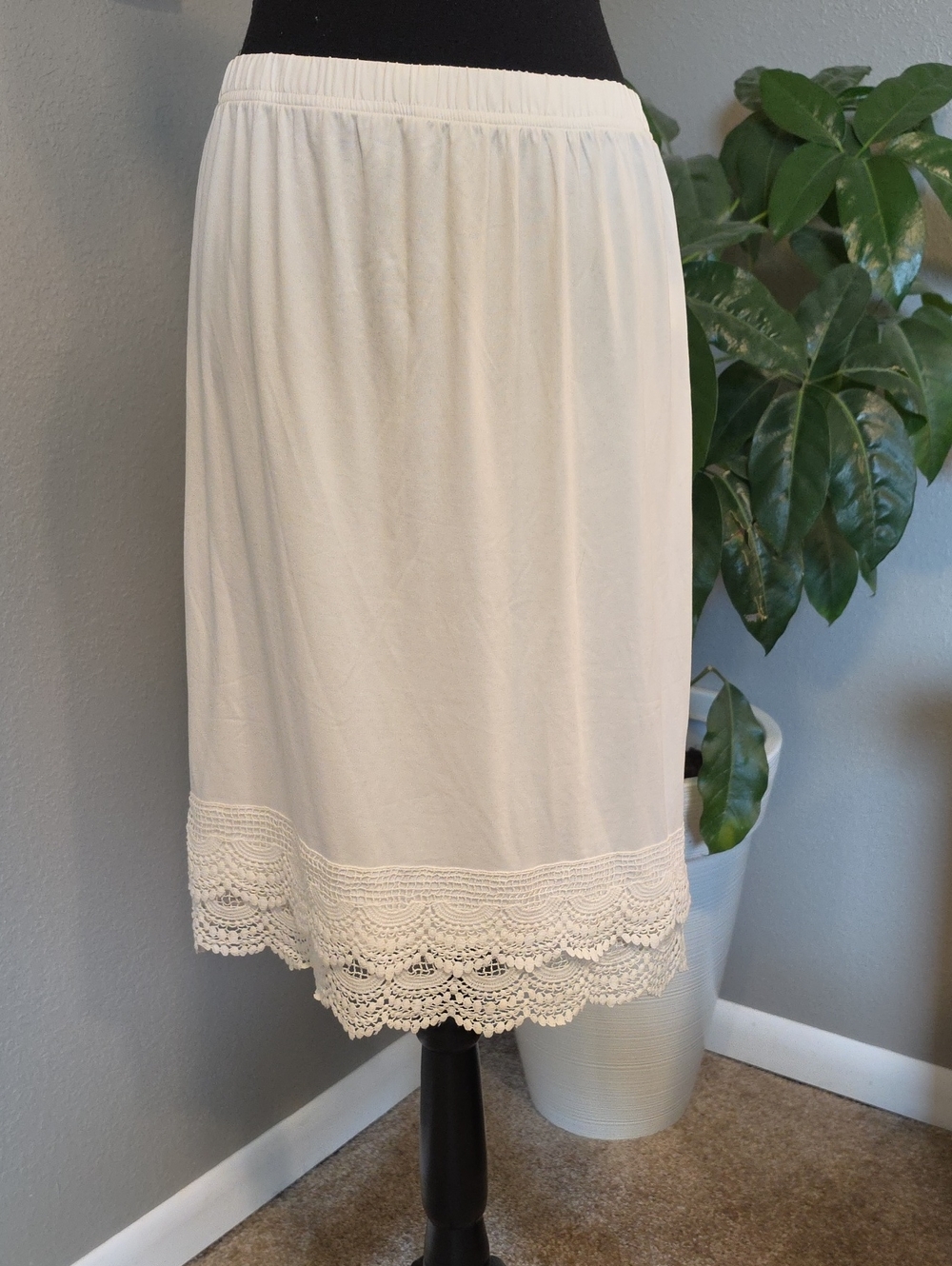 Crochet Lace Skirt Extender Set (Black, Cream)